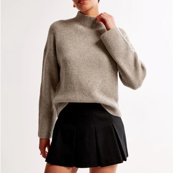 Abercrombie & Fitch Sweaters - NEW Abercrombie & Fitch Women's Brown Soft Wool Blend Mock Neck Sweater Size S